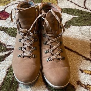 B.O.C. Boots size 10